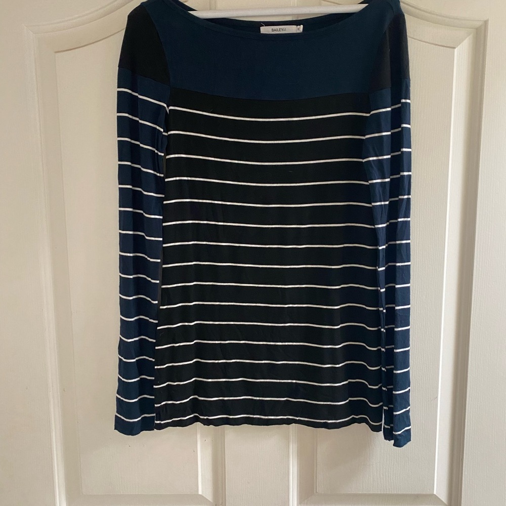 Bailey 44 Striped shirt. Two tone. Size medium